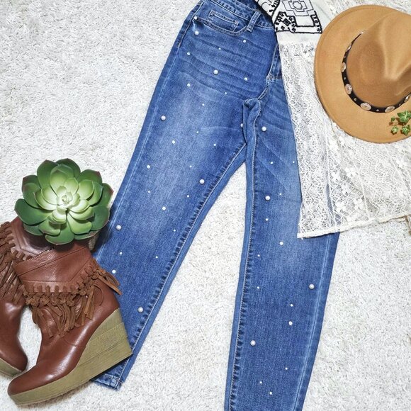 a.n.a Denim - a.n.a. Denim Jeans with Pearls & Rhinestones. Mid-Rise Skinny, Size 10. NWT.